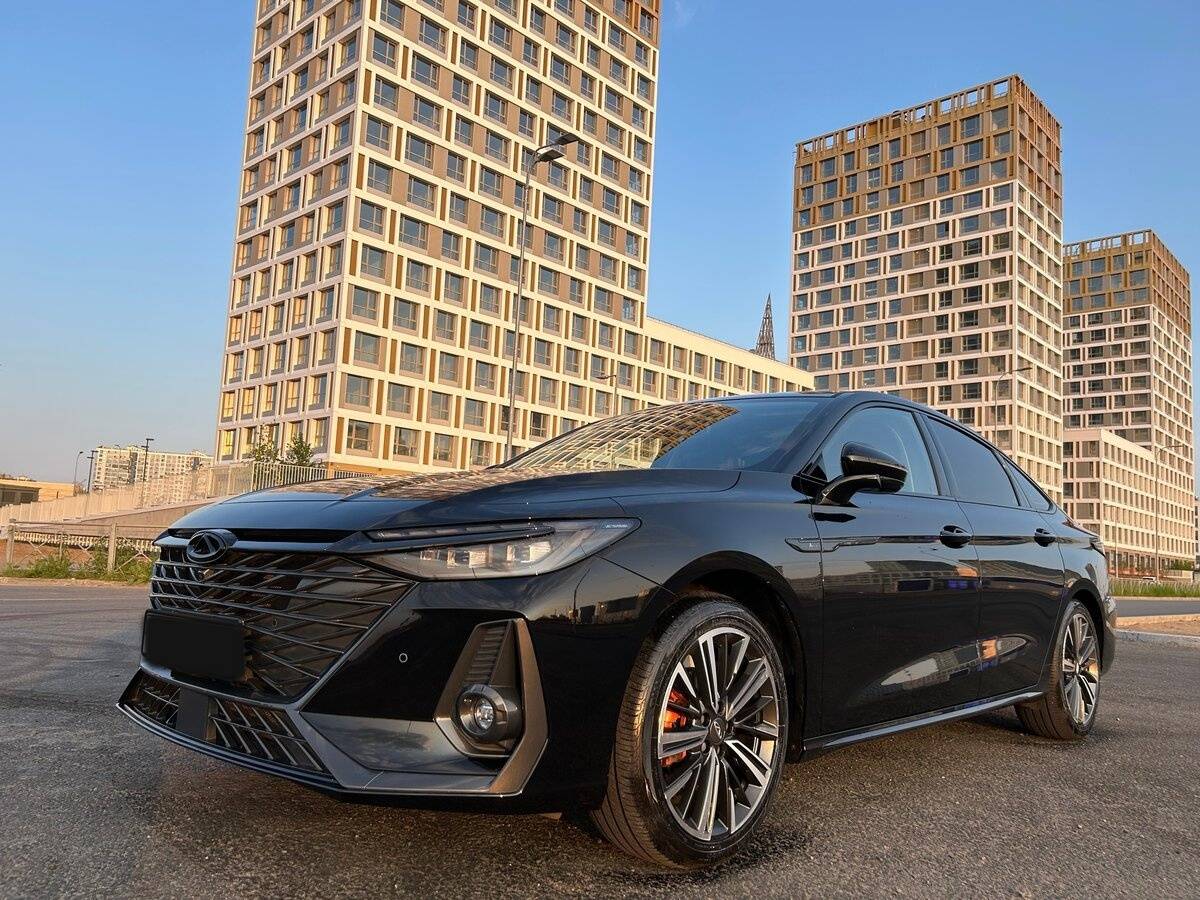 Chery Arrizo 8