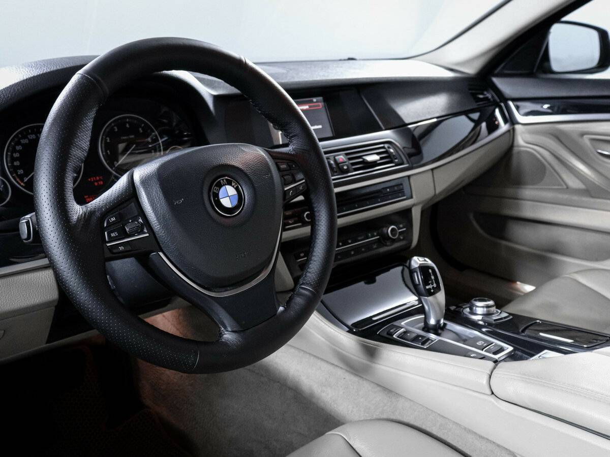 BMW 5 серии 2012