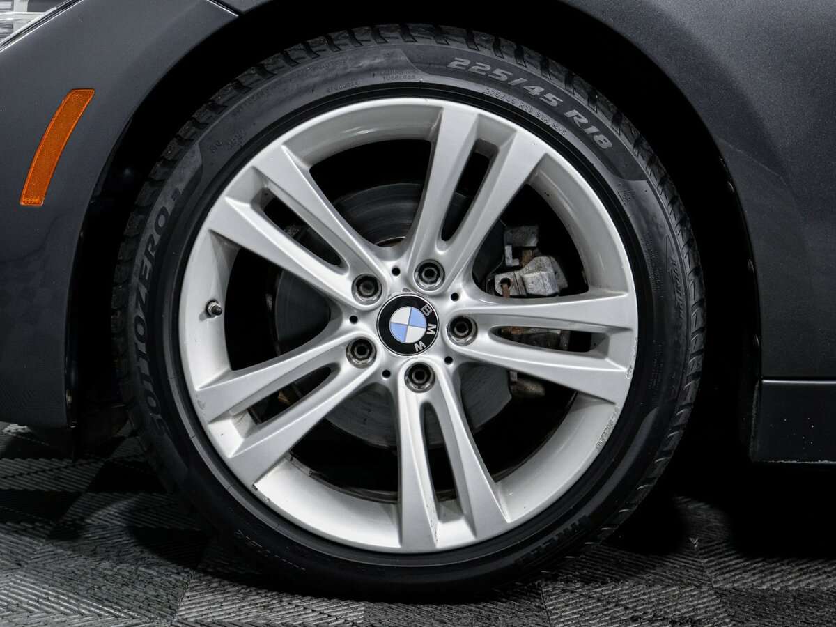 BMW 3 серии 2017