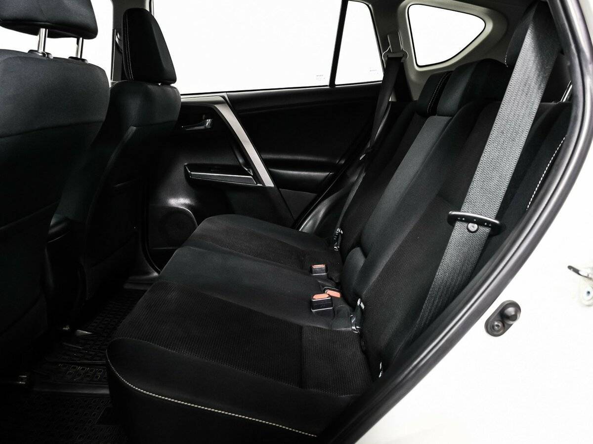 Toyota RAV4 2017