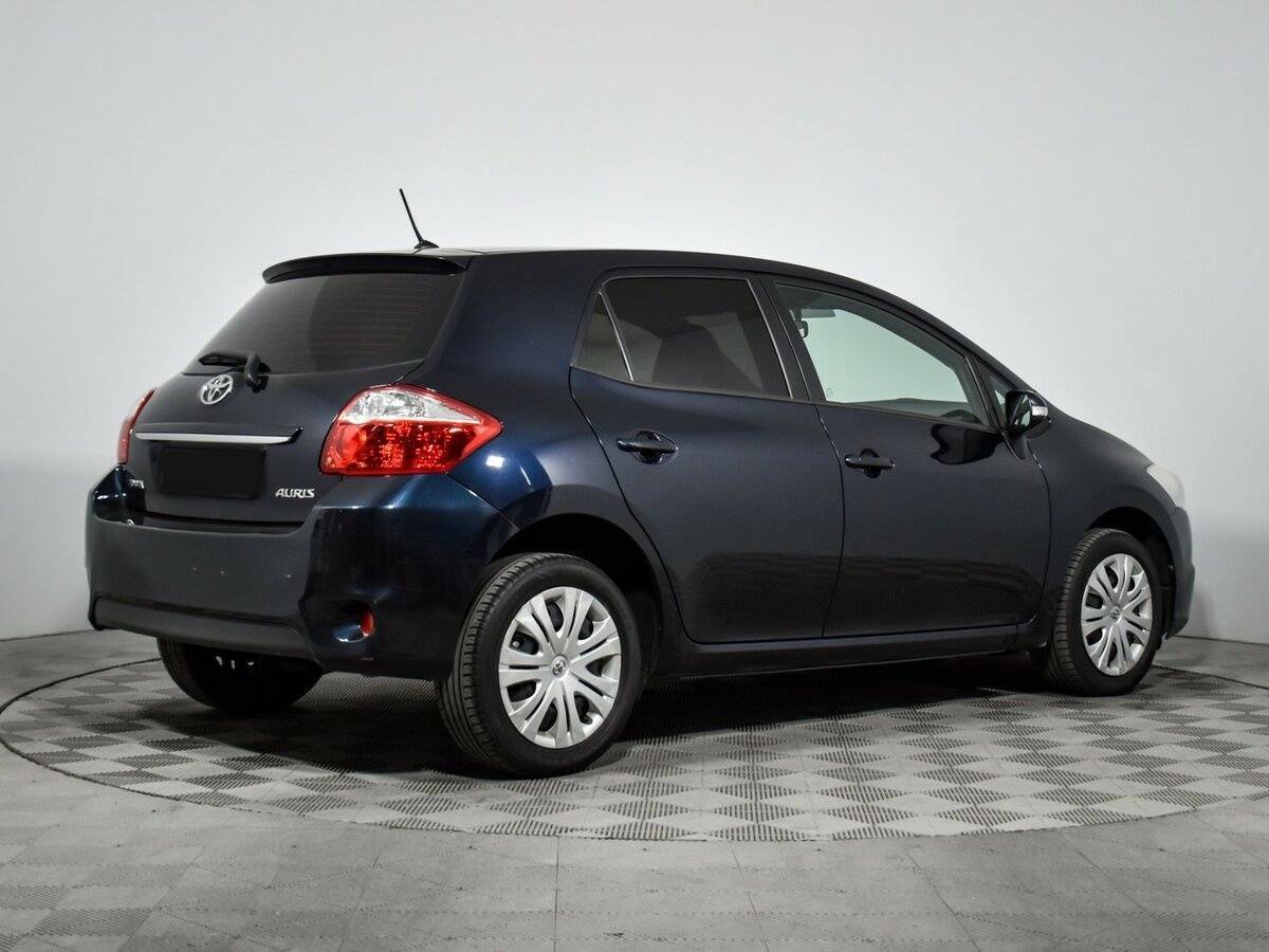 Toyota Auris 2012