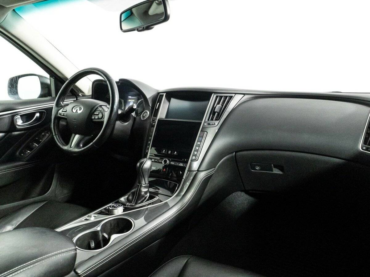 Infiniti Q50 2014
