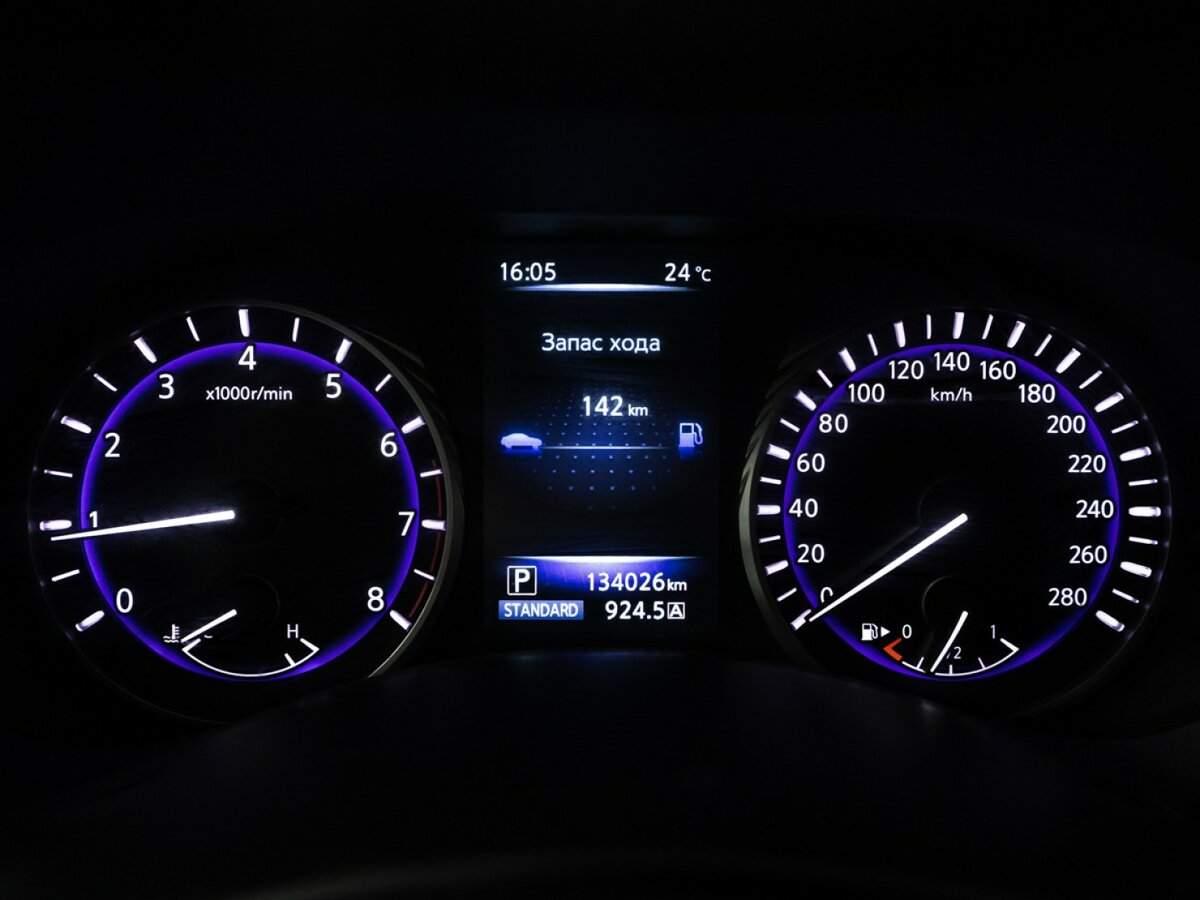 Infiniti Q50 2014