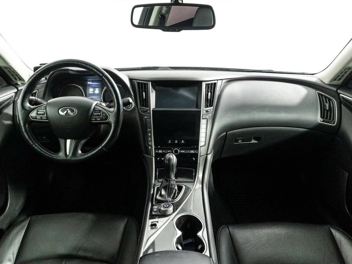 Infiniti Q50 2014
