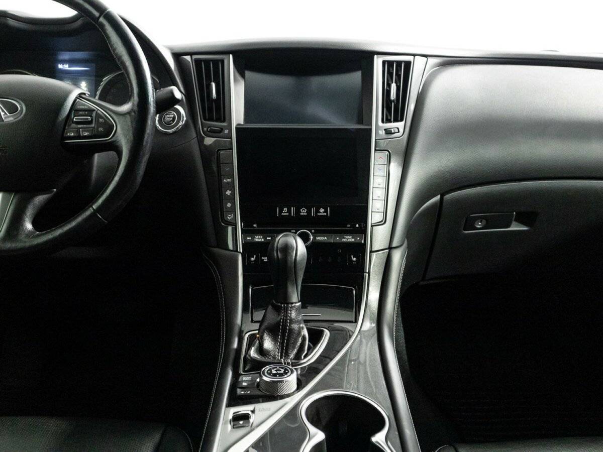 Infiniti Q50 2014