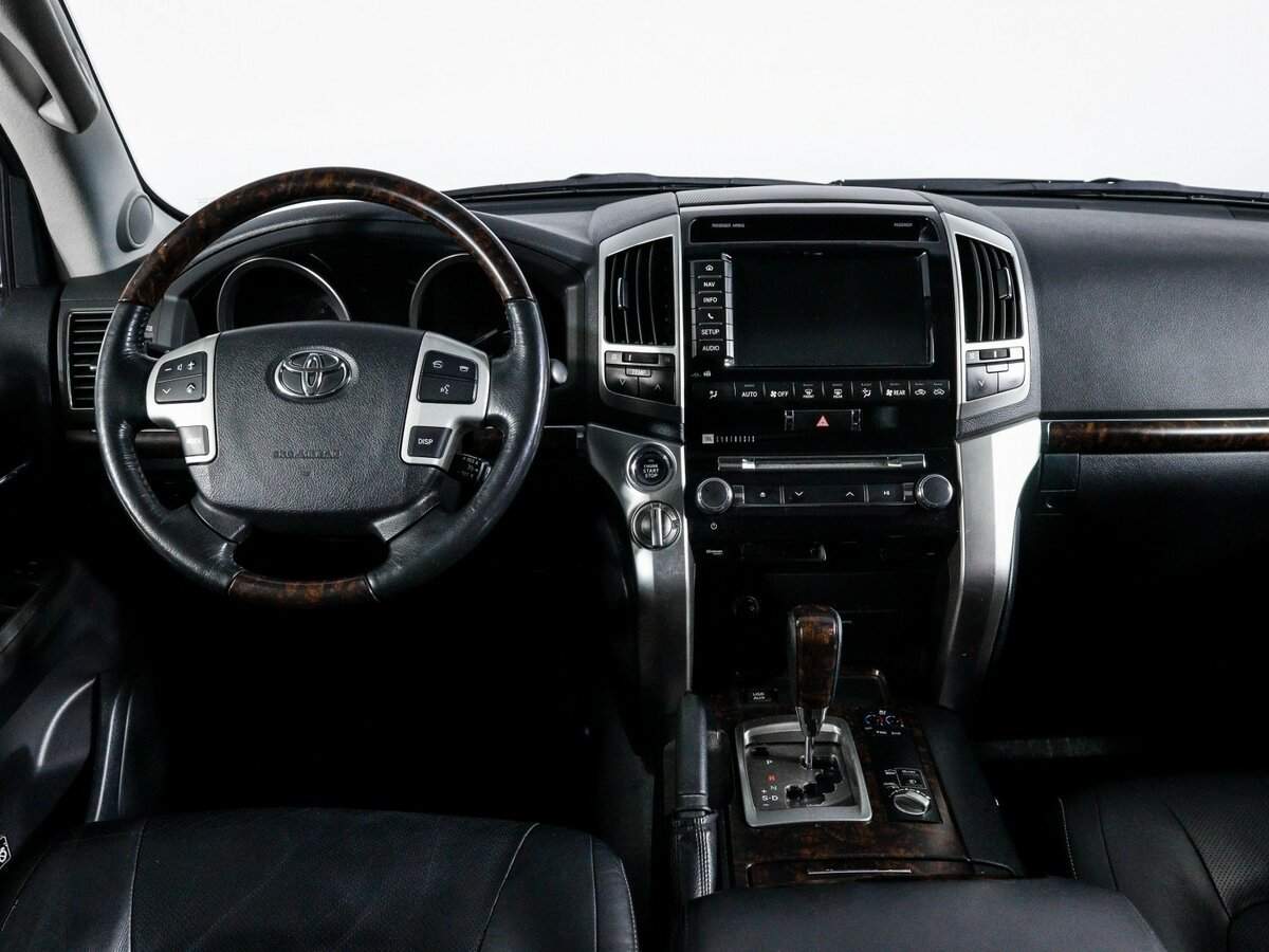 Toyota Land Cruiser 2014