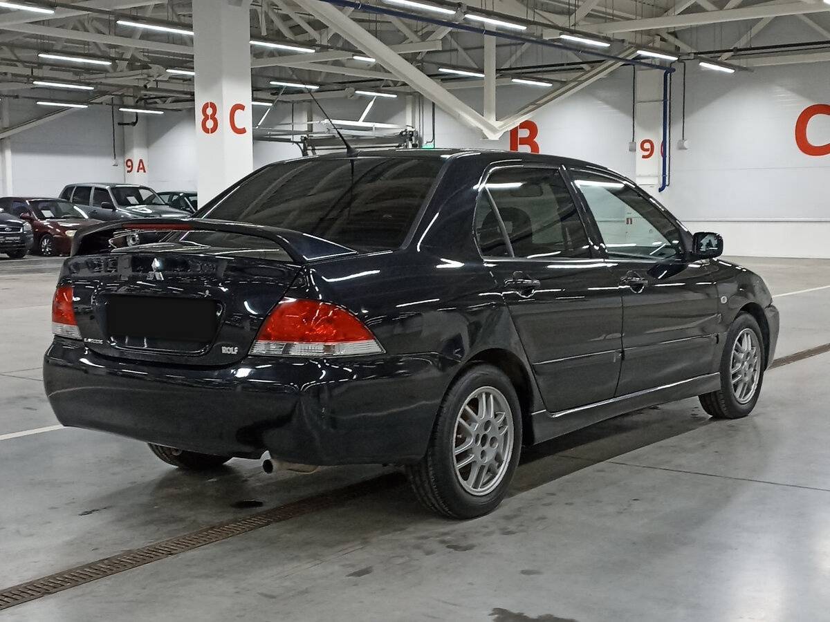 Mitsubishi Lancer