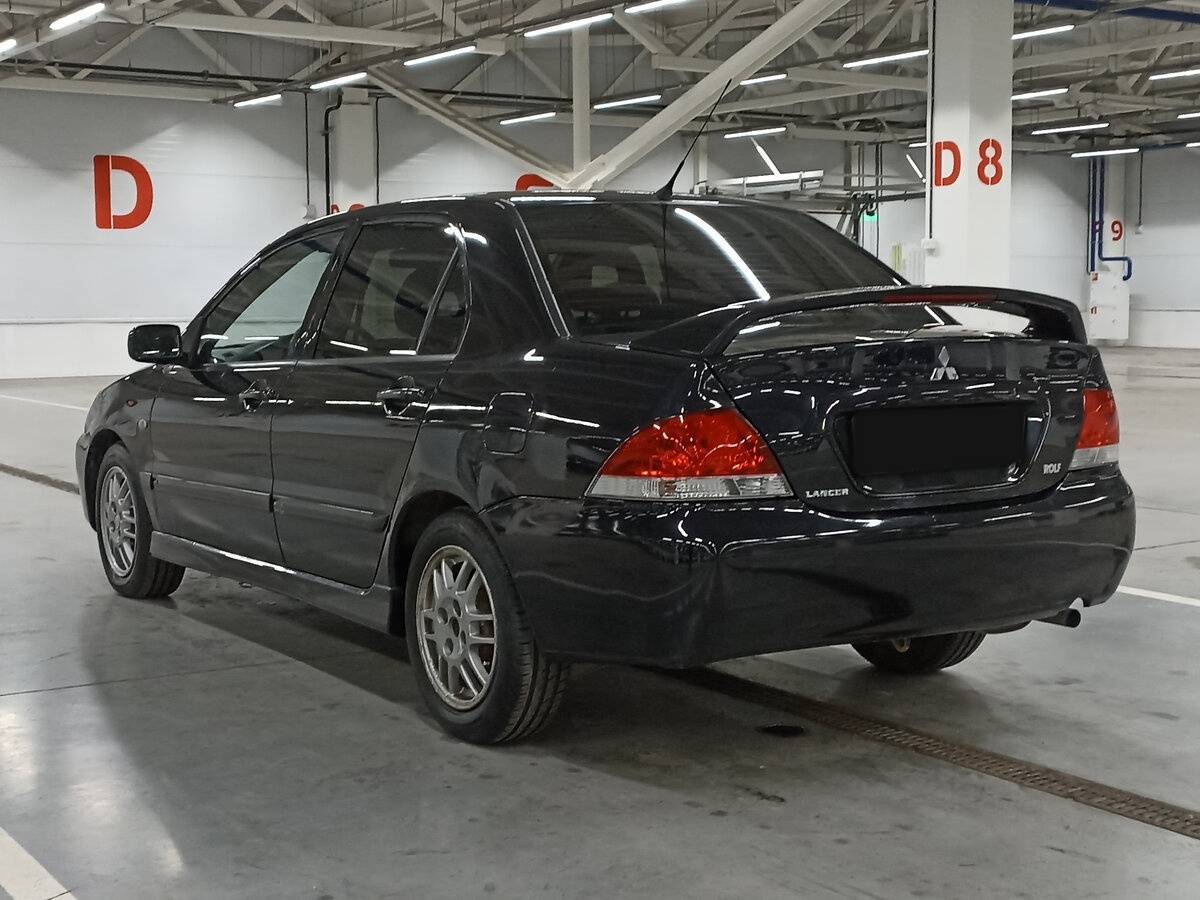 Mitsubishi Lancer