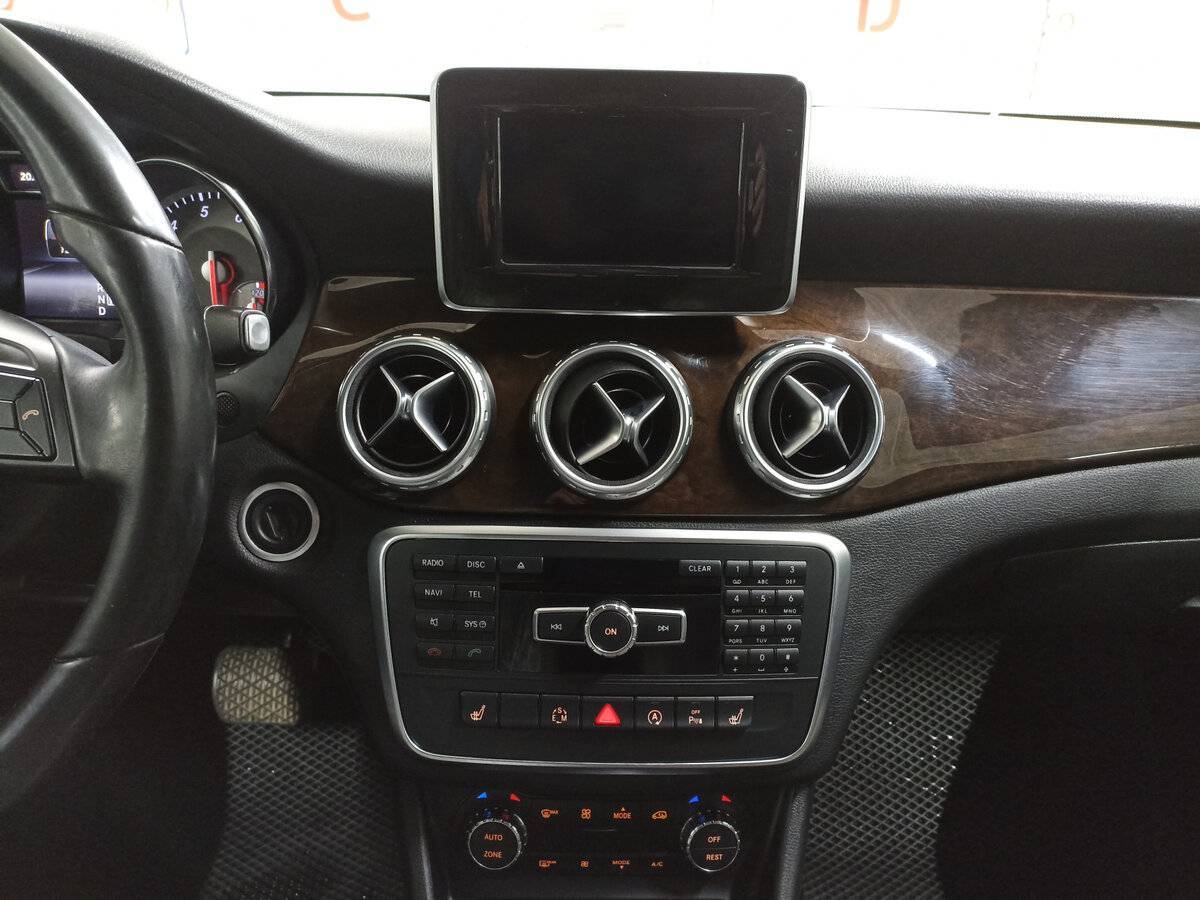 Mercedes-Benz GLA 2015