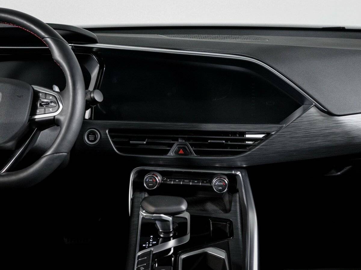 Geely Tugella 2024