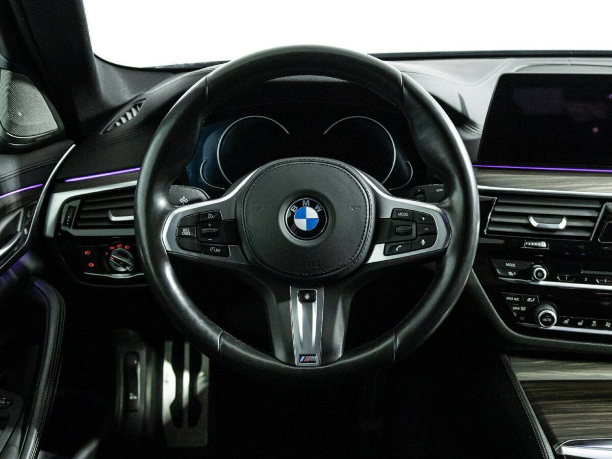 BMW 5 серии 2017