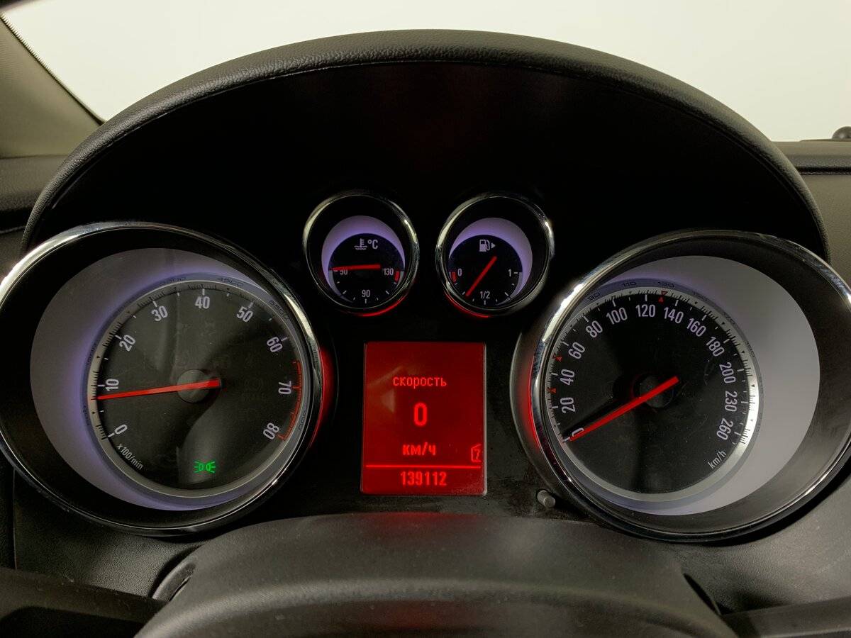 Opel Astra 2011