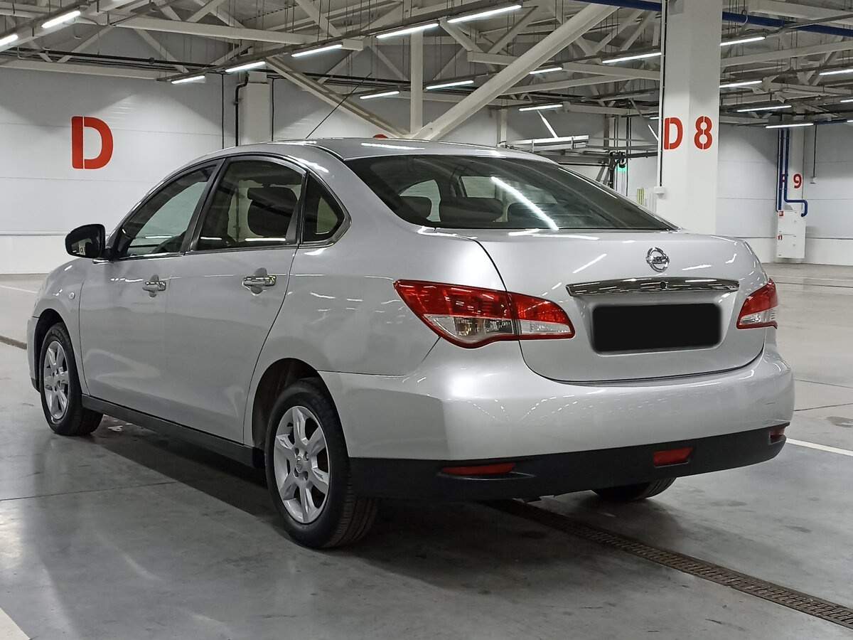 Nissan Almera