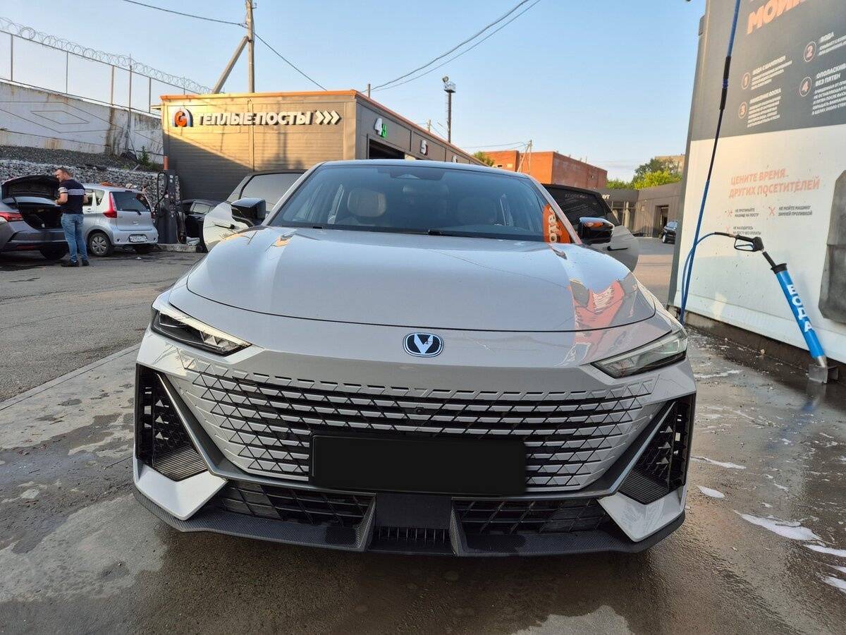 Changan UNI-V