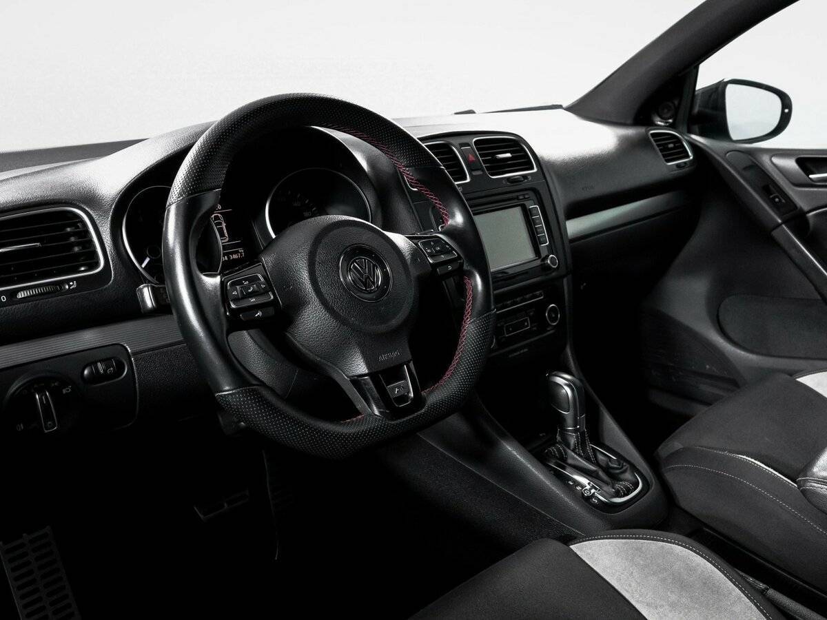 Volkswagen Golf R 2012