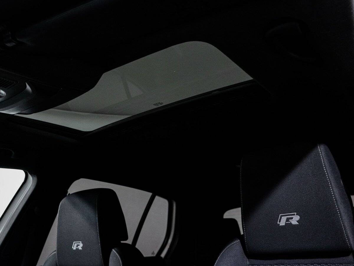 Volkswagen Golf R 2012