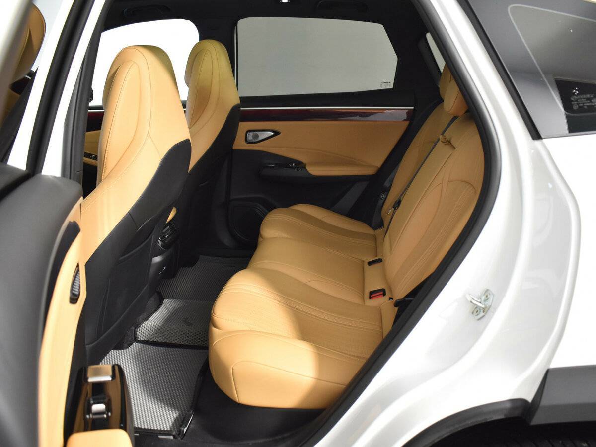 Geely Galaxy L7 2023