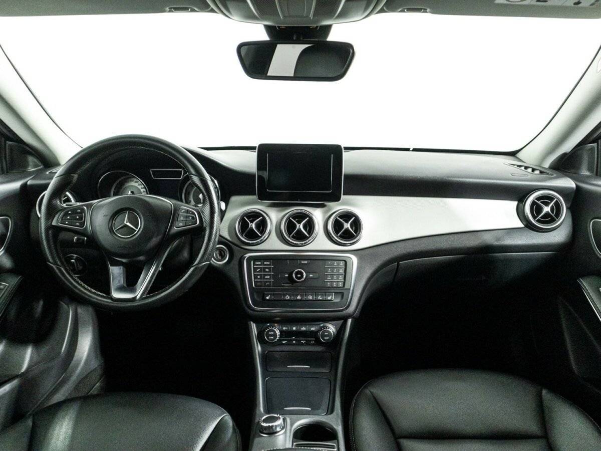 Mercedes-Benz CLA 2015