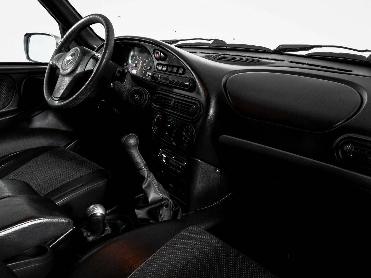 Chevrolet Niva 2010
