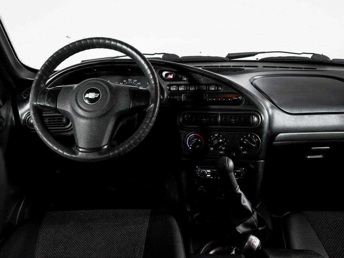 Chevrolet Niva 2010