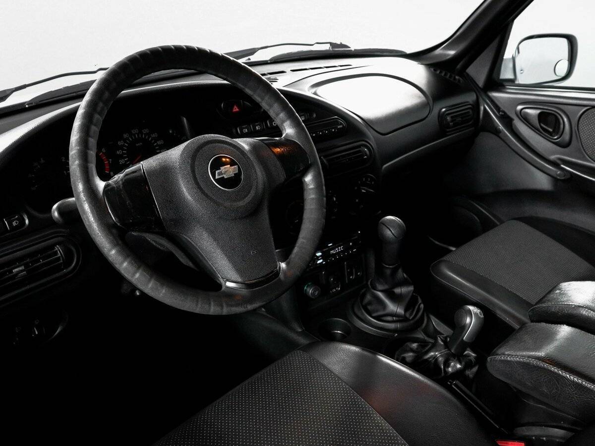 Chevrolet Niva 2010