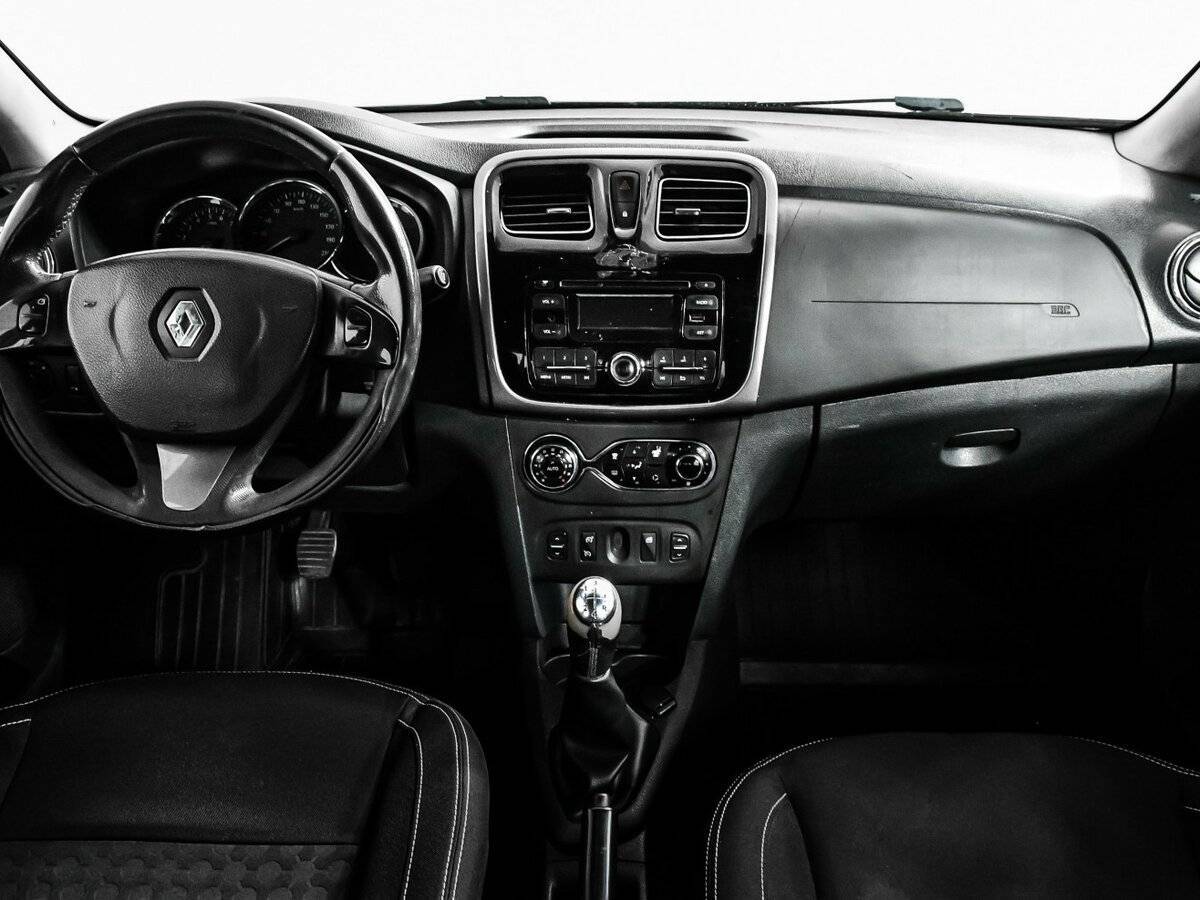 Renault Logan 2016