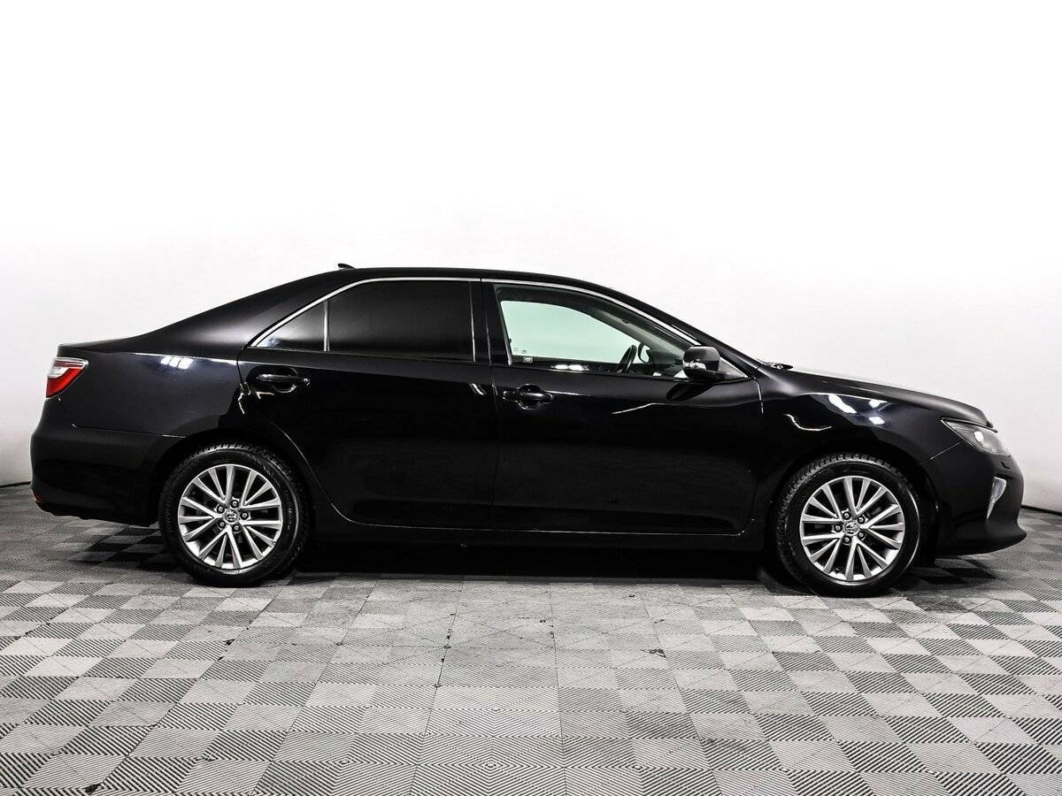 Toyota Camry 2017