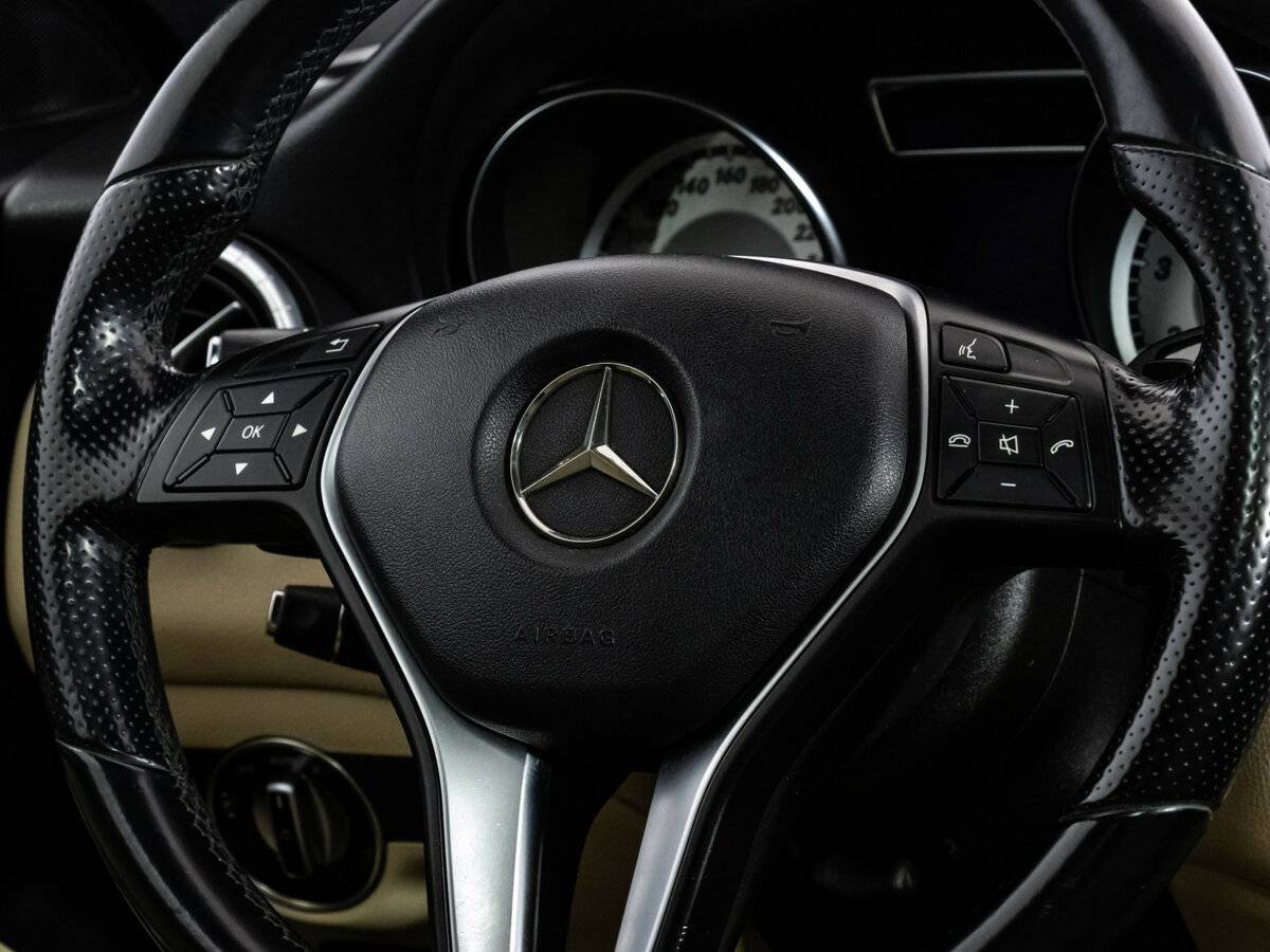 Mercedes-Benz CLA 2013