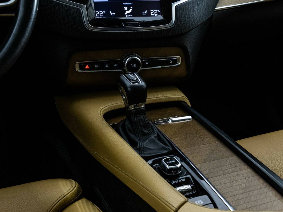 Volvo XC90 2016