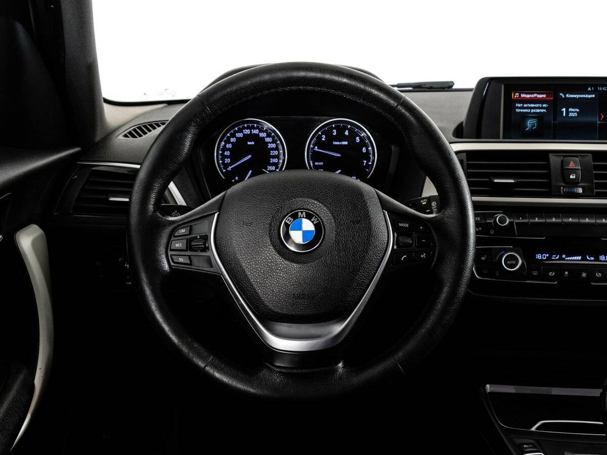 BMW 1 серии 2017