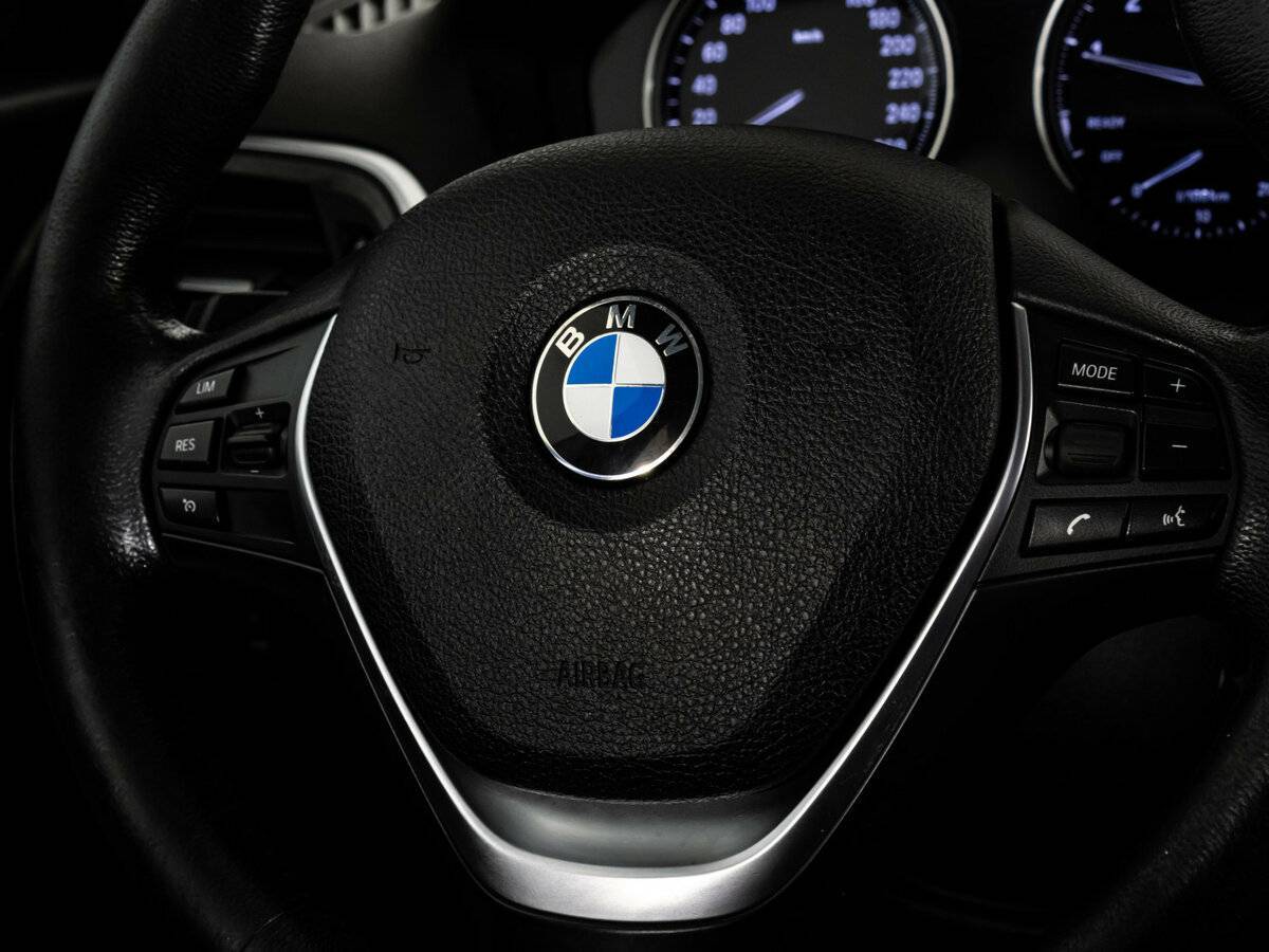 BMW 1 серии 2017