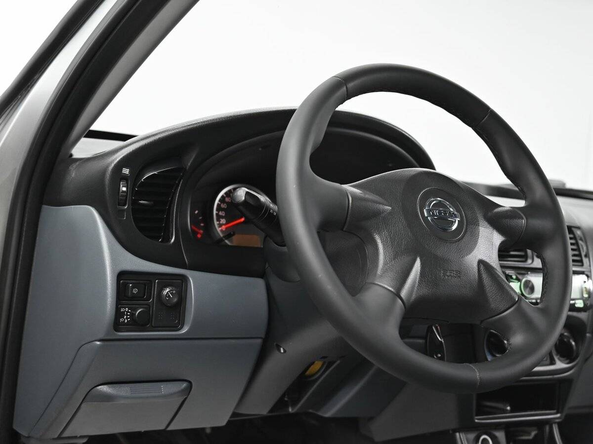 Nissan Almera 2005