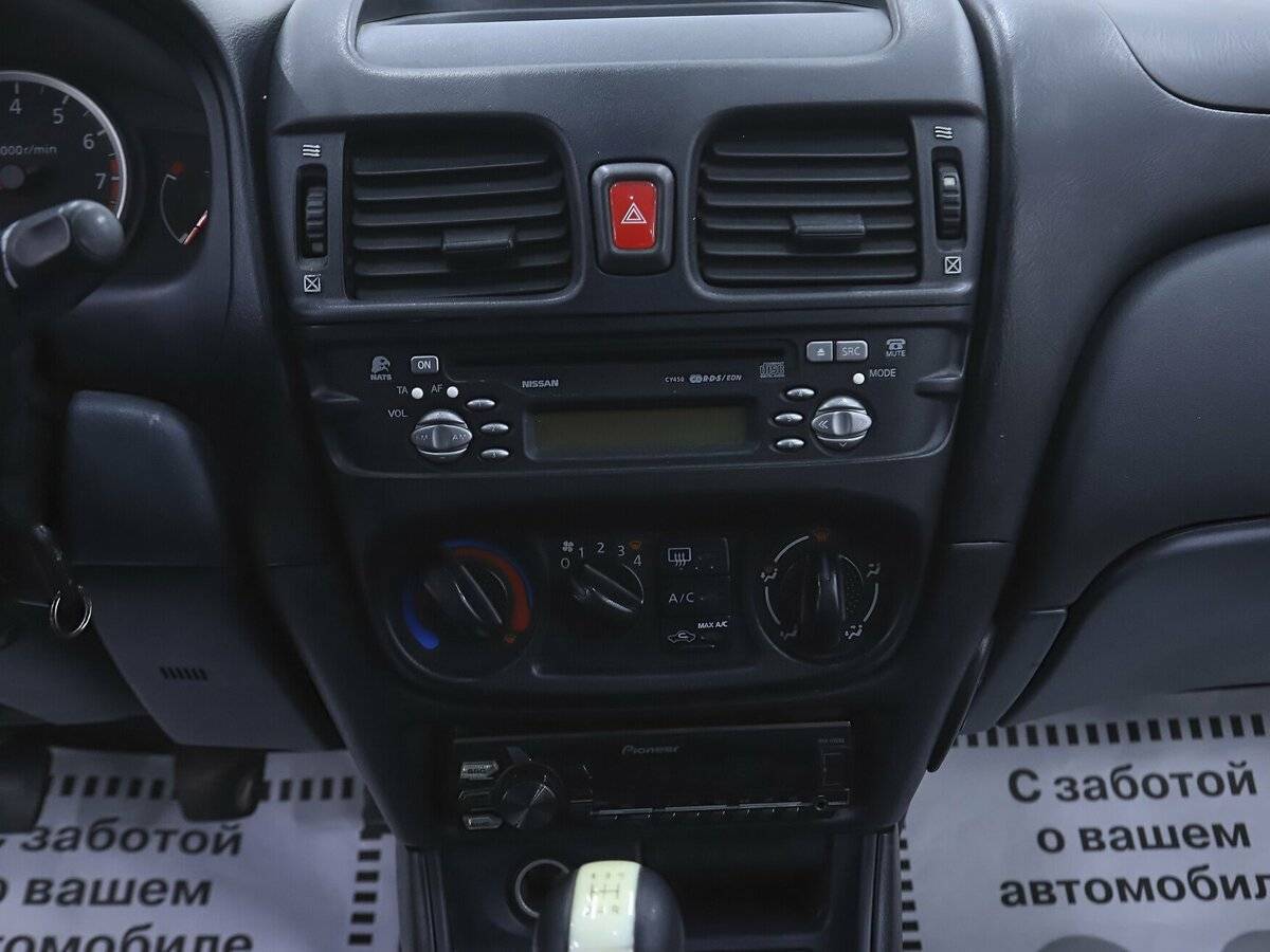 Nissan Almera