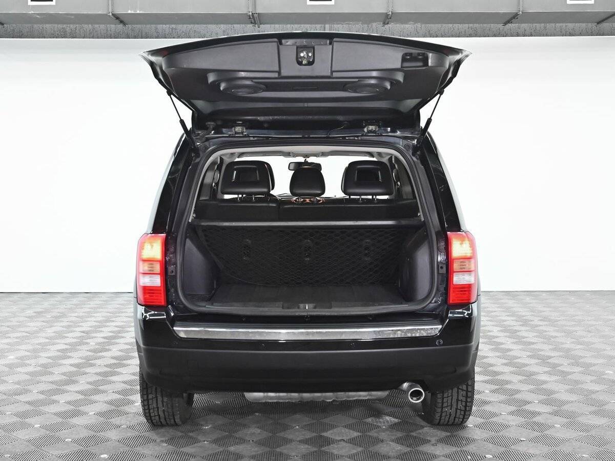 Jeep Liberty (Patriot) 2012