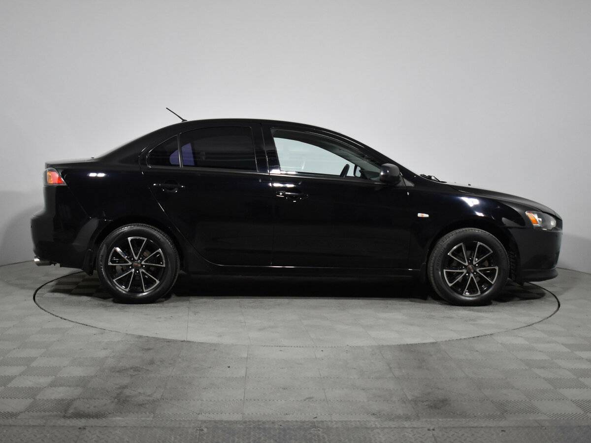 Mitsubishi Lancer