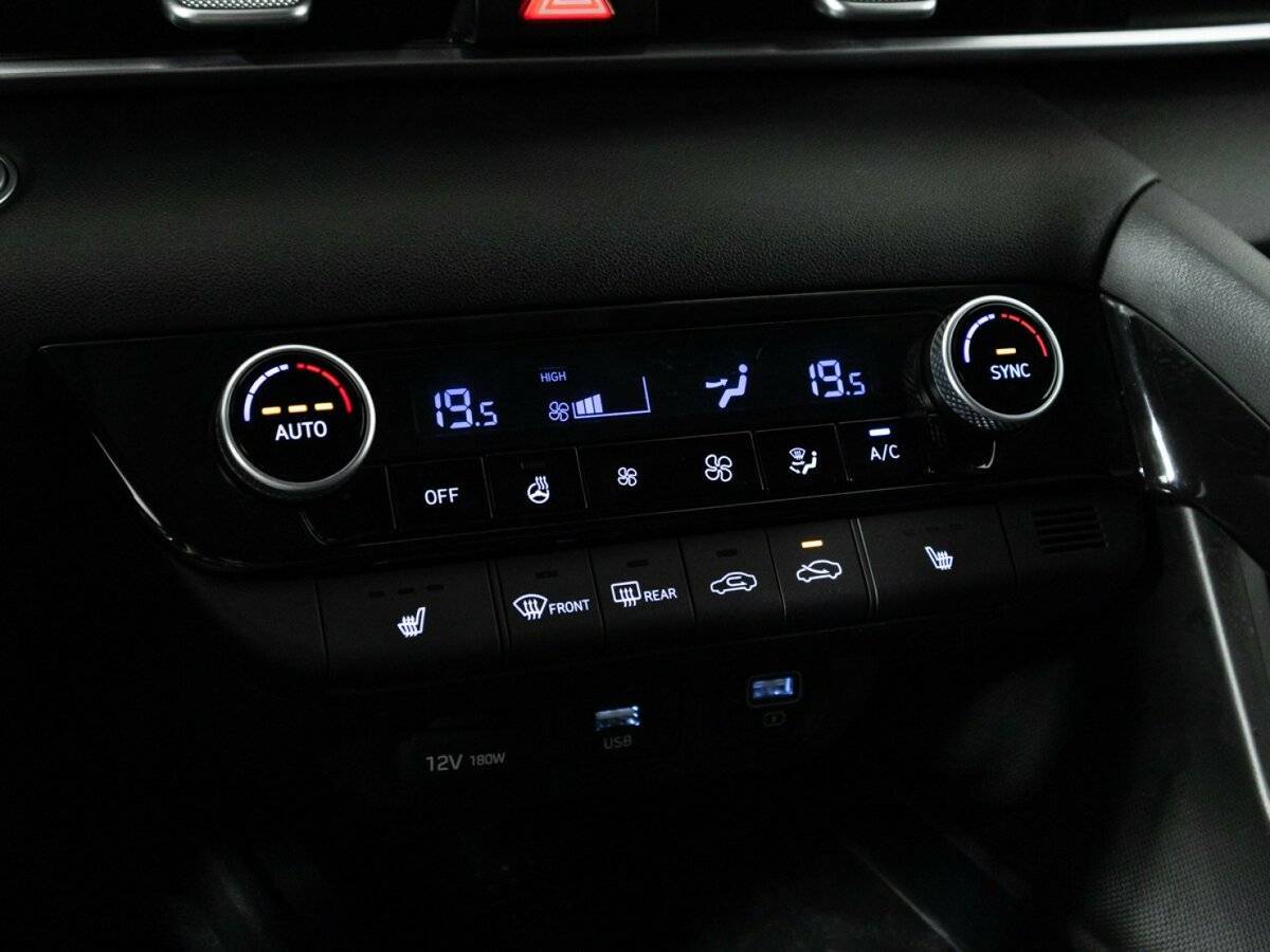 Hyundai Elantra 2021