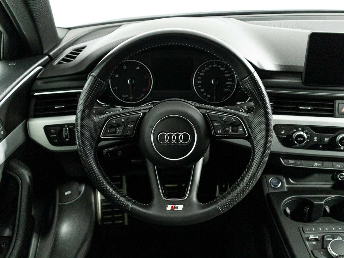 Audi A4 2019