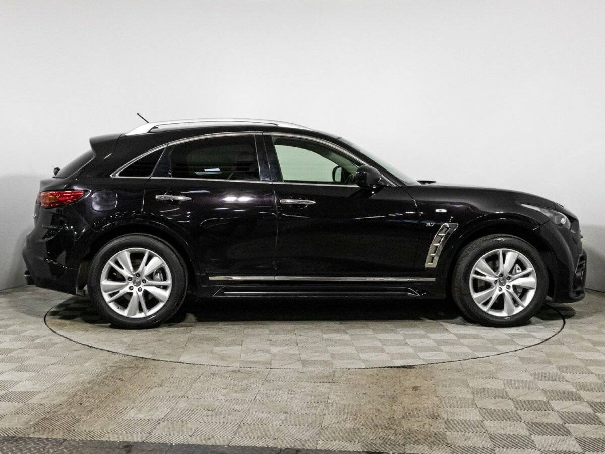 Infiniti QX70