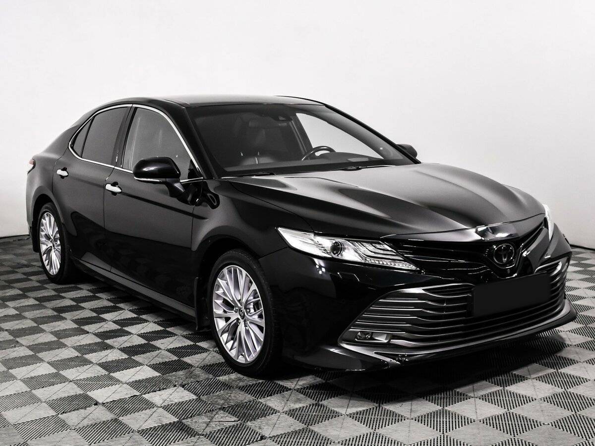 Toyota Camry 2021