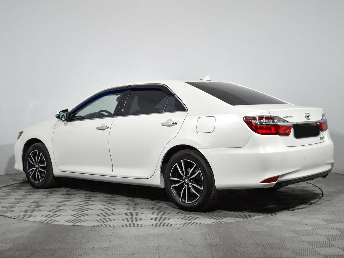 Toyota Camry 2018