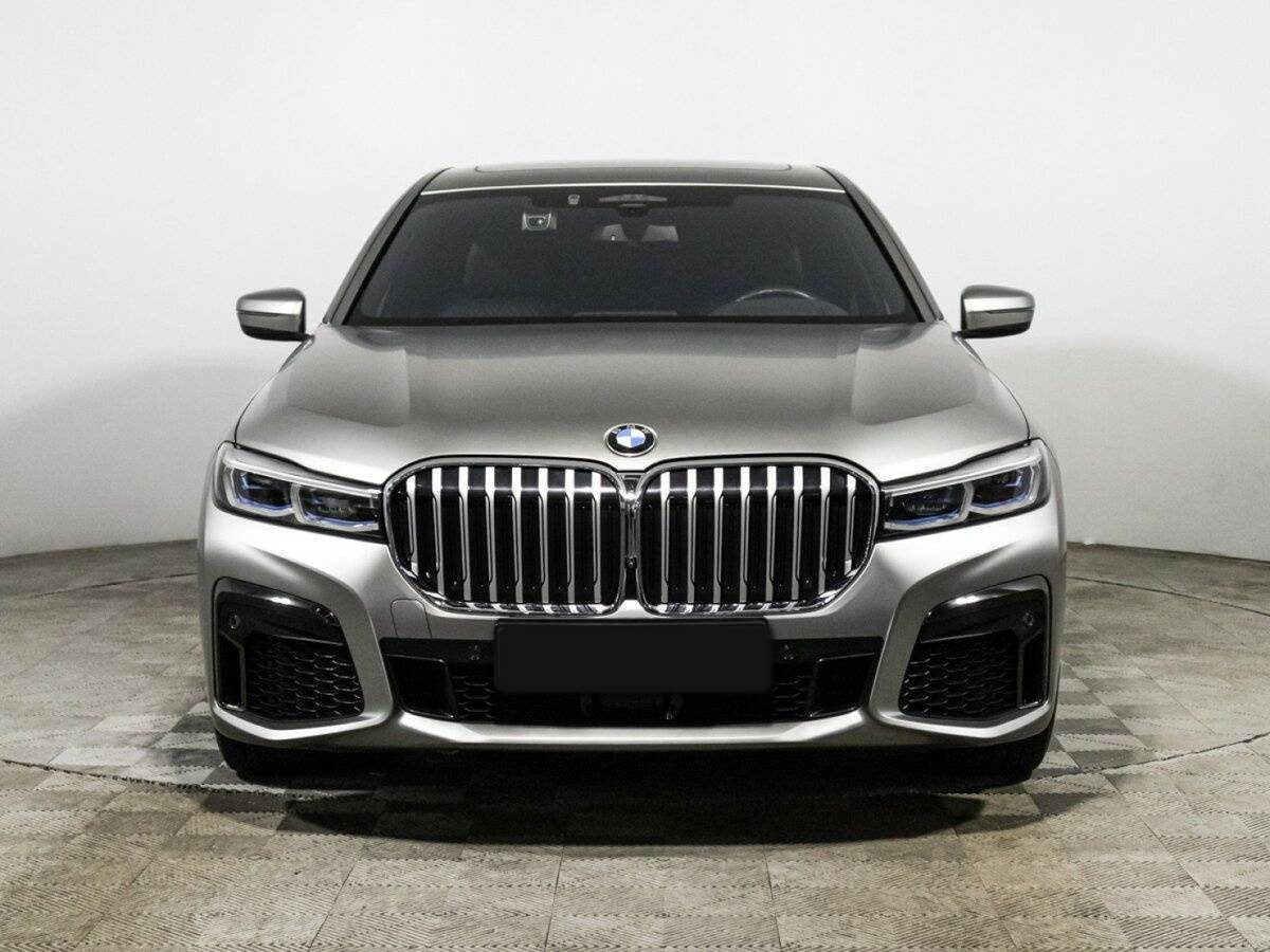 BMW 7 серии 2020