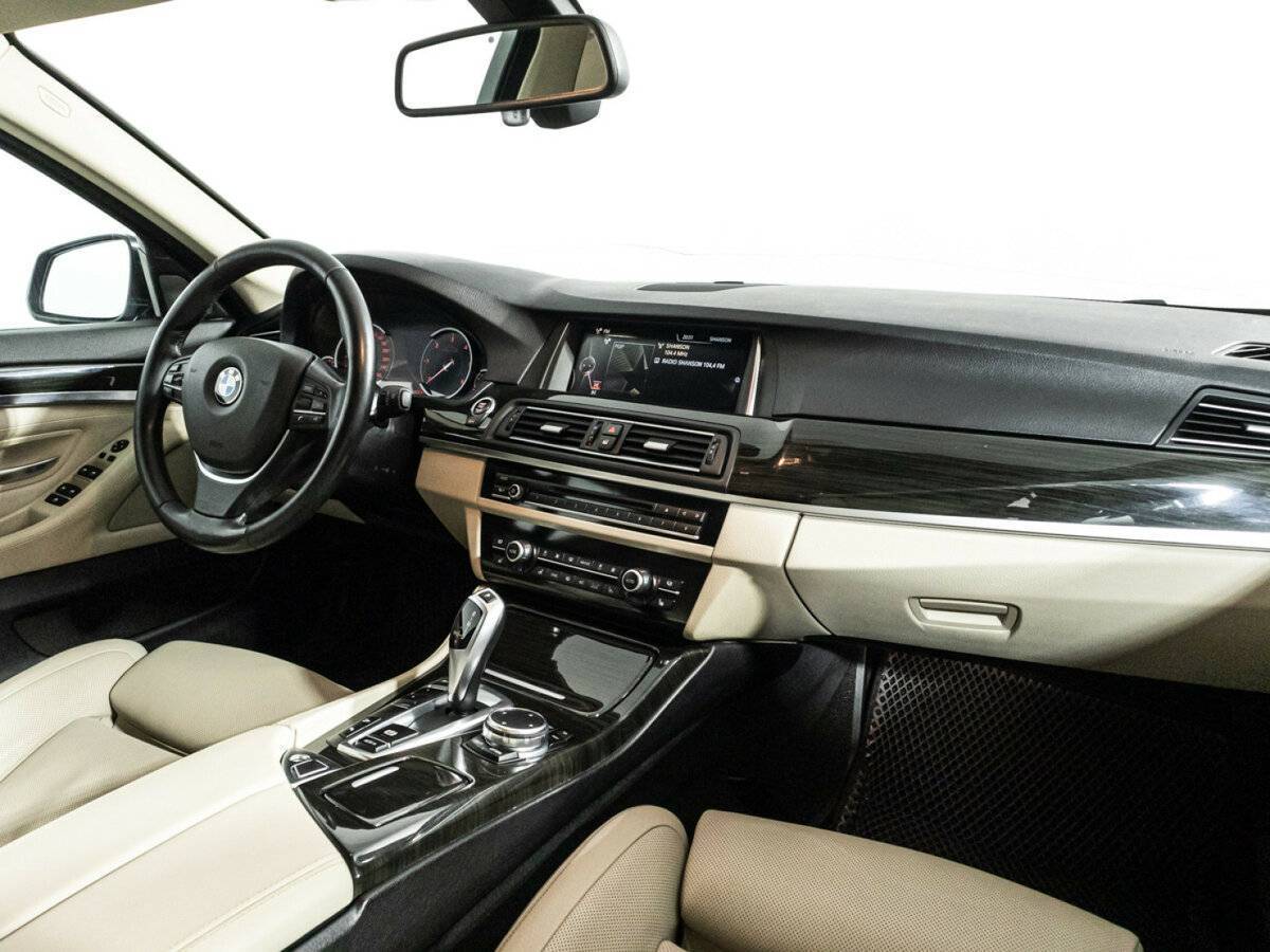 BMW 5 серии 2016