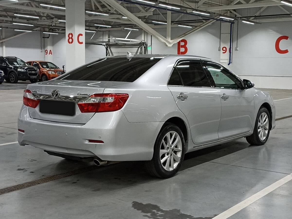 Toyota Camry 2014