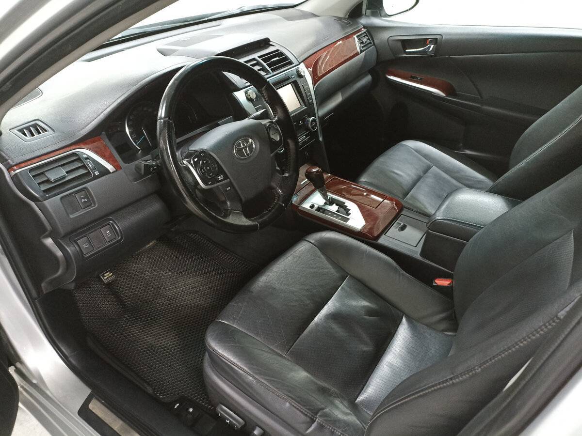 Toyota Camry 2014