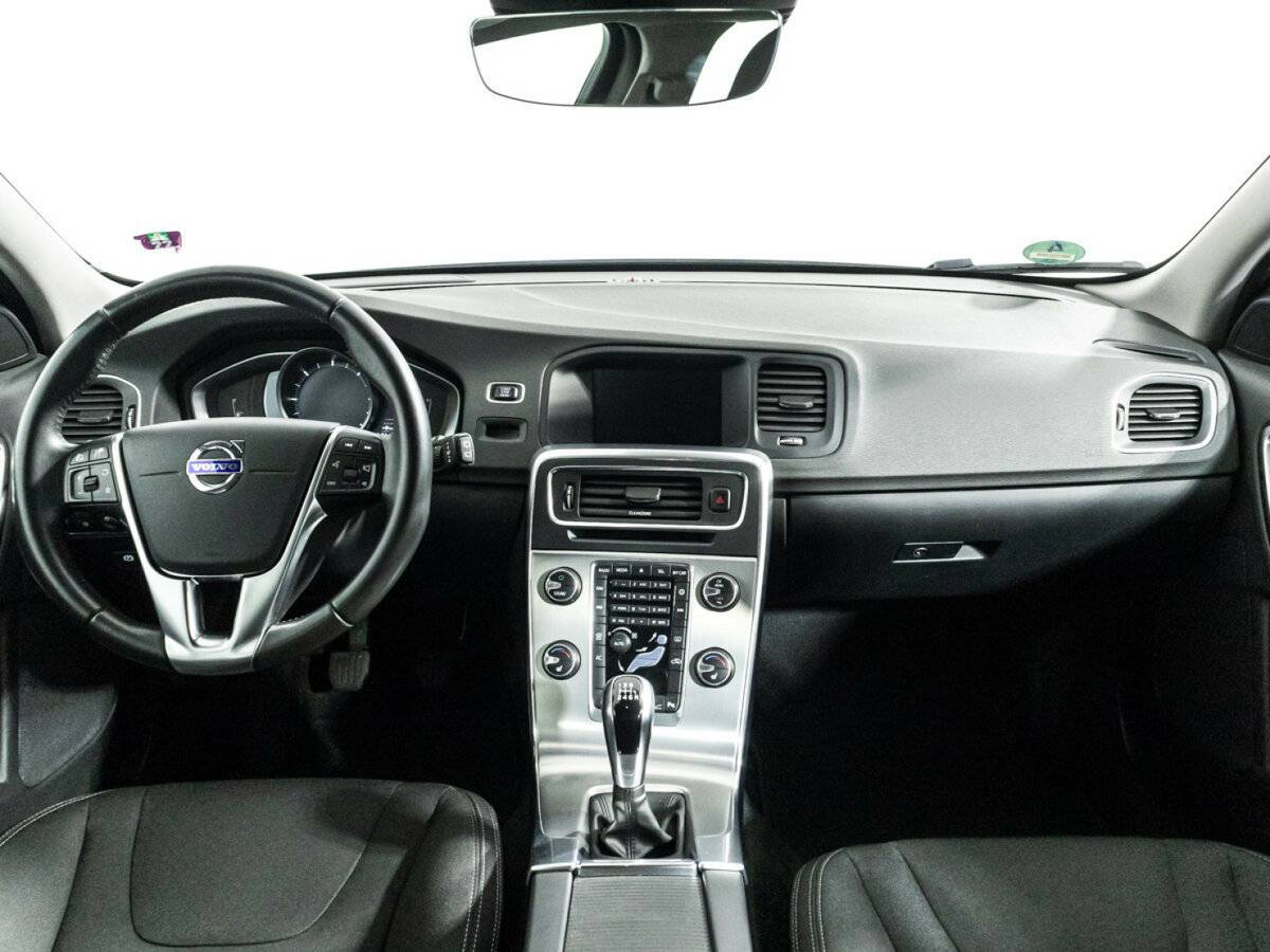 Volvo V60 Cross Country 2018