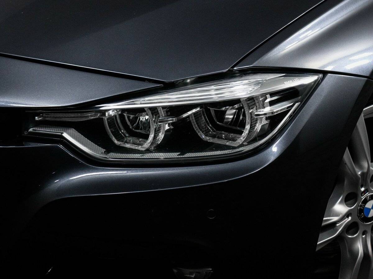 BMW 3 серии 2017