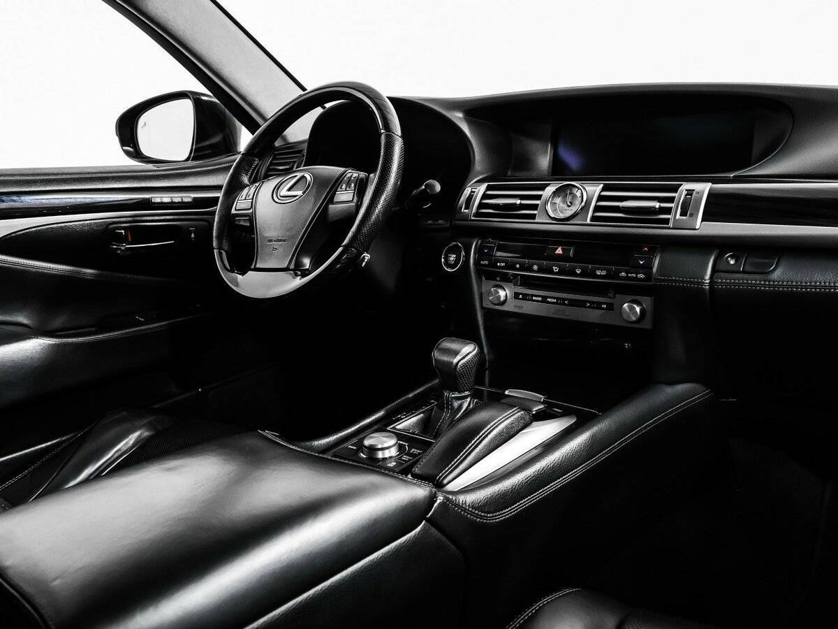 Lexus LS 2012