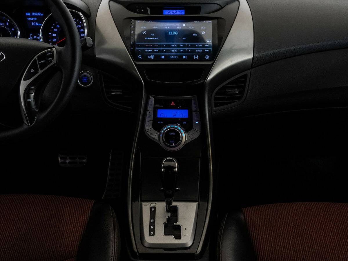 Hyundai Elantra 2011