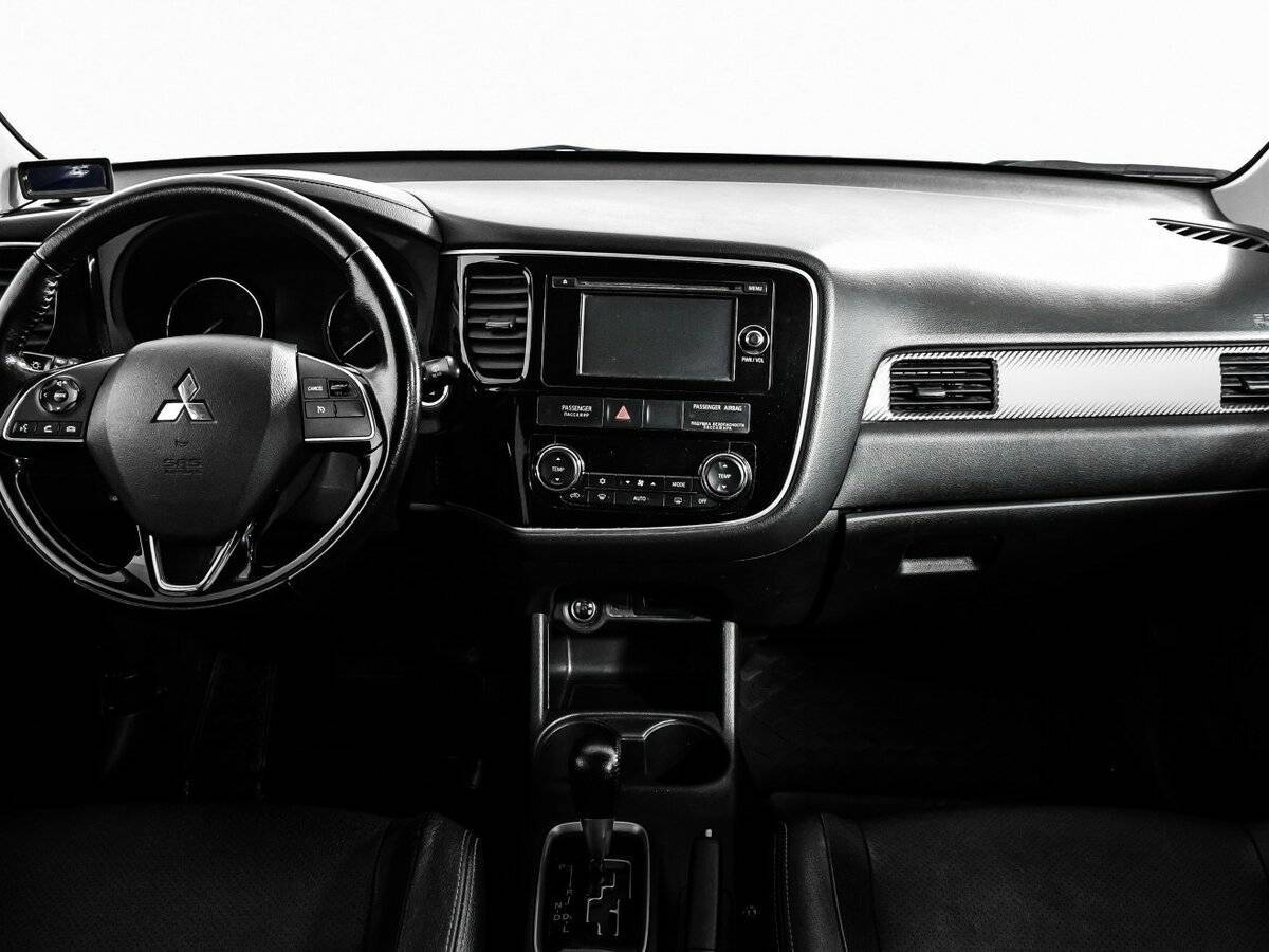 Mitsubishi Outlander 2015