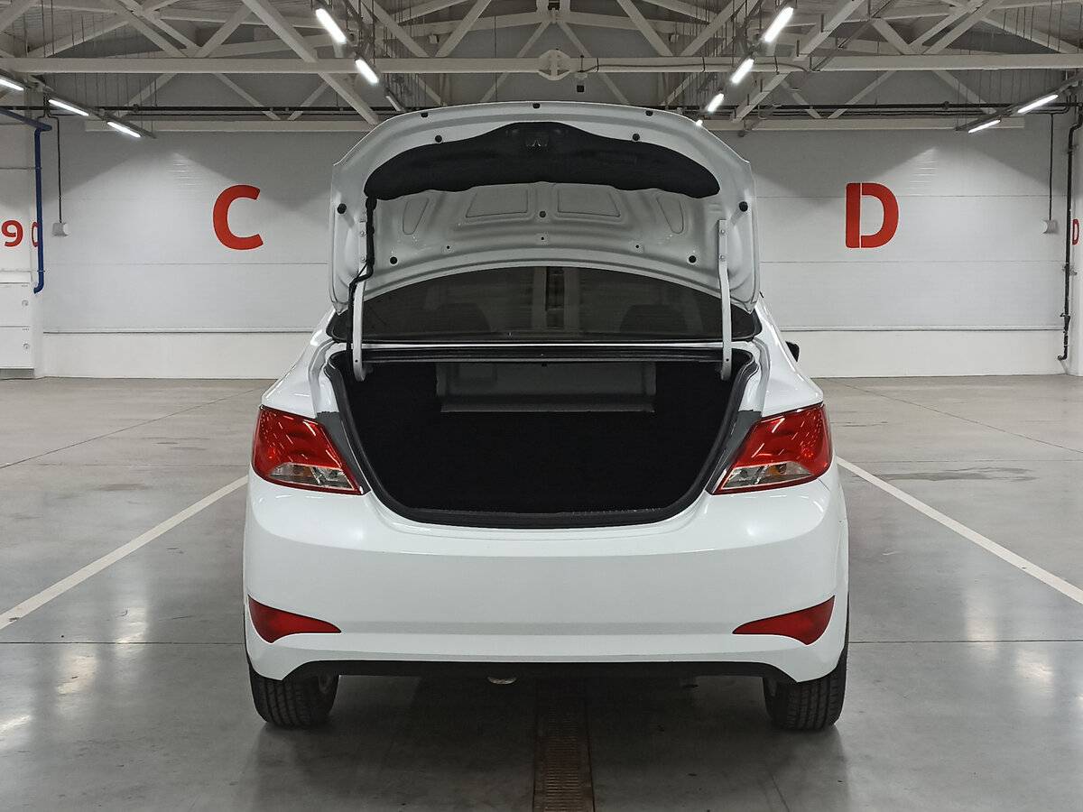 Hyundai Solaris 2015
